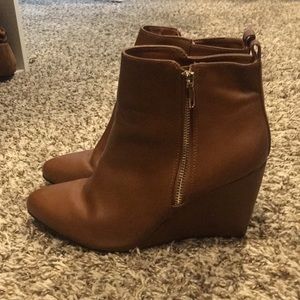 Women’s wedge ankle booties
